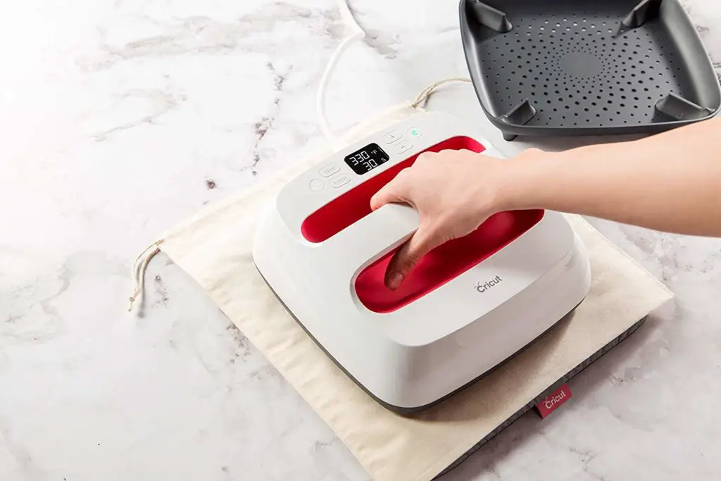 Cricut Easy Press Review Can It Beat an Industrial Heat Press?